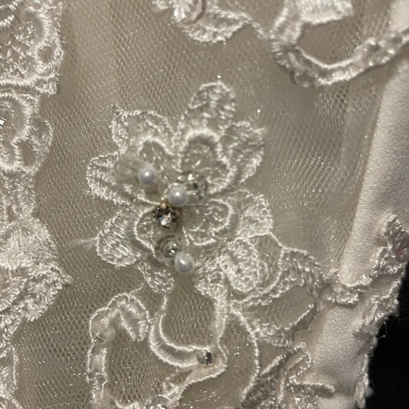 Wedding Dress NWT - Picture 3 of 16